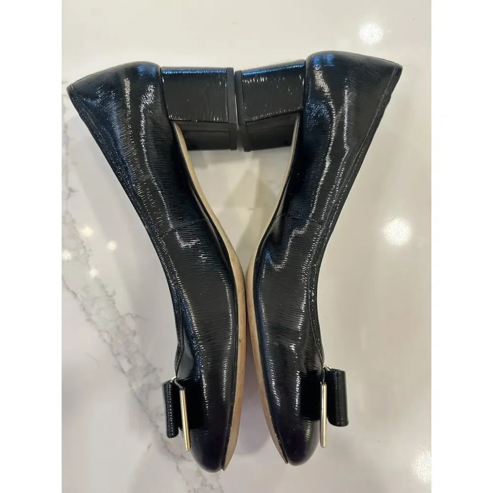 Michael Kors Kiera Mid Pumps Black Patent Leather Bow Toe Gold Logo Heels Sz 8M